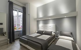 Vaticanspace Rooms